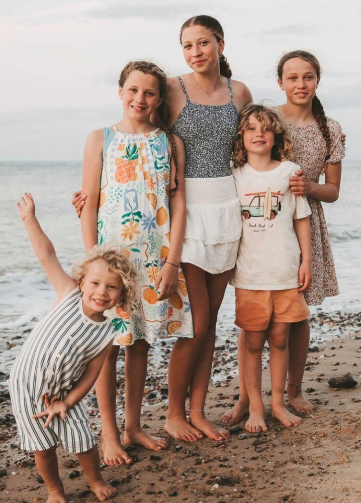 howell family - families
