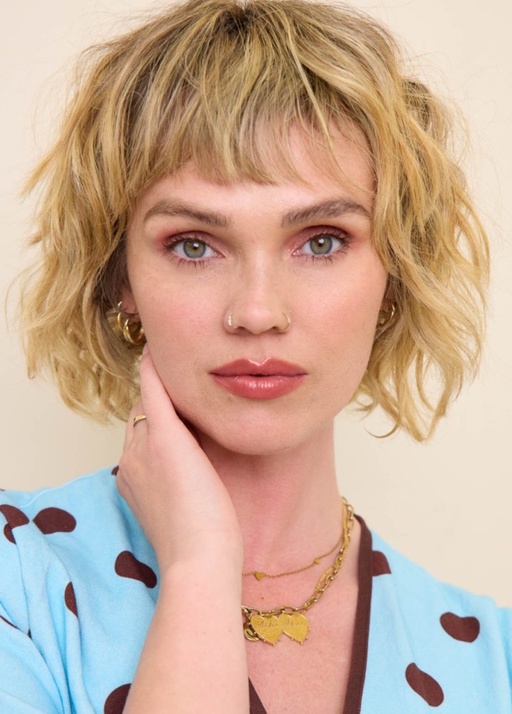 chloe bell - profile