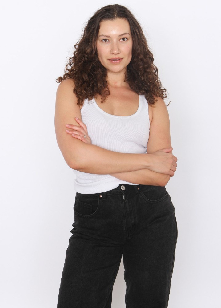 Caitlyn Rosenblatt - Casting Shots