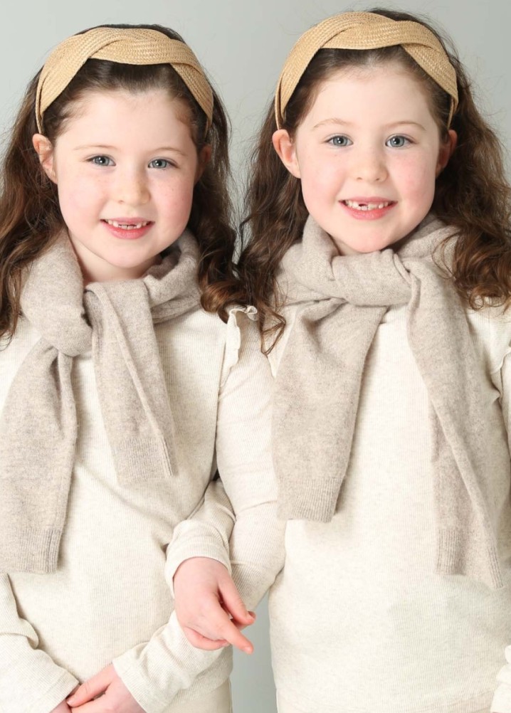 éloïse and isabella - junior