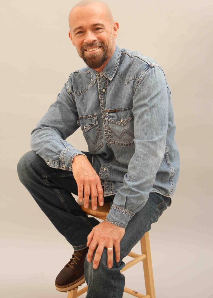 alex baynes - actor
