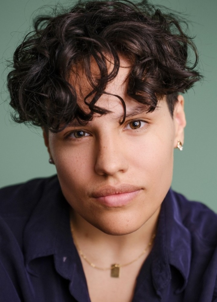 ami rae louis - profile