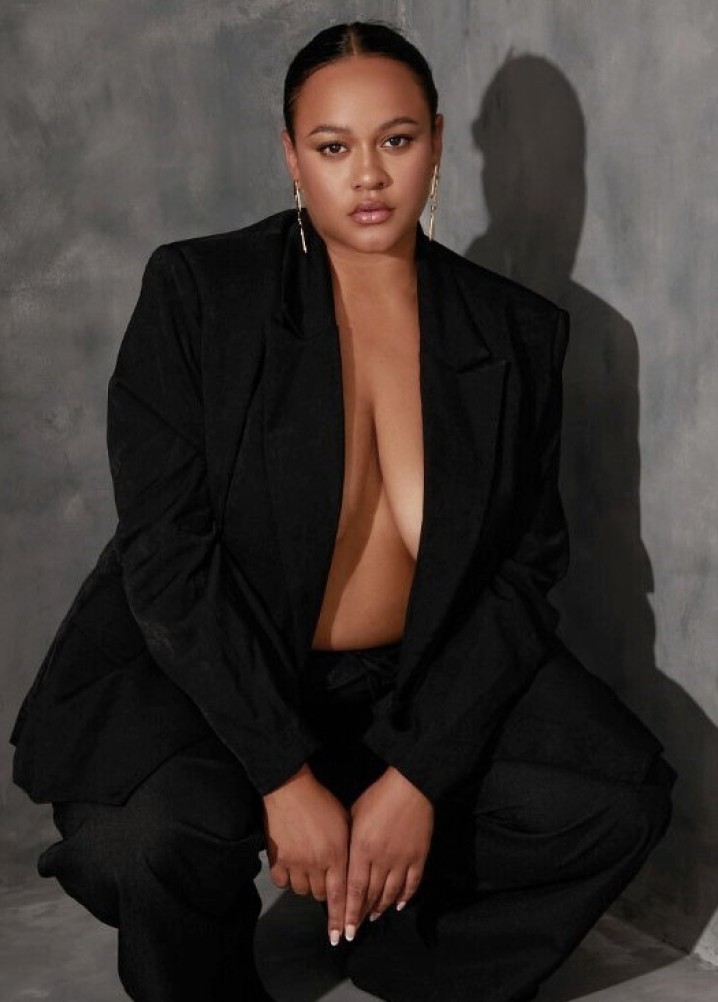 chanae sonson - curve