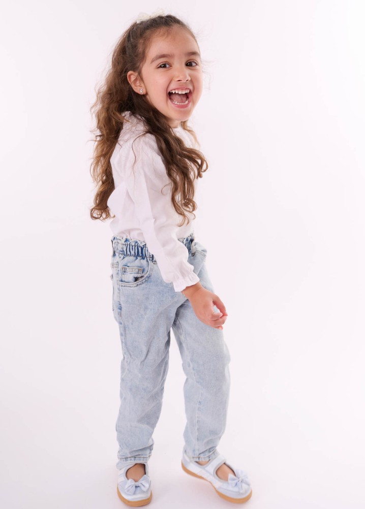 ayla - junior