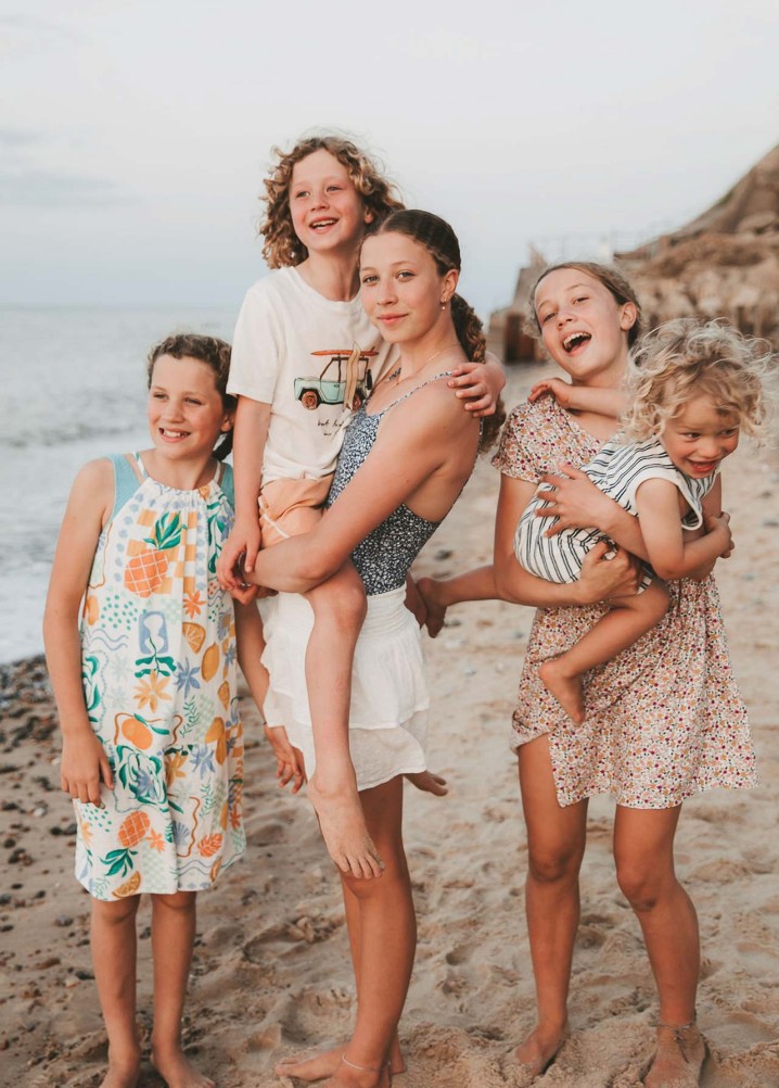 howell family - families