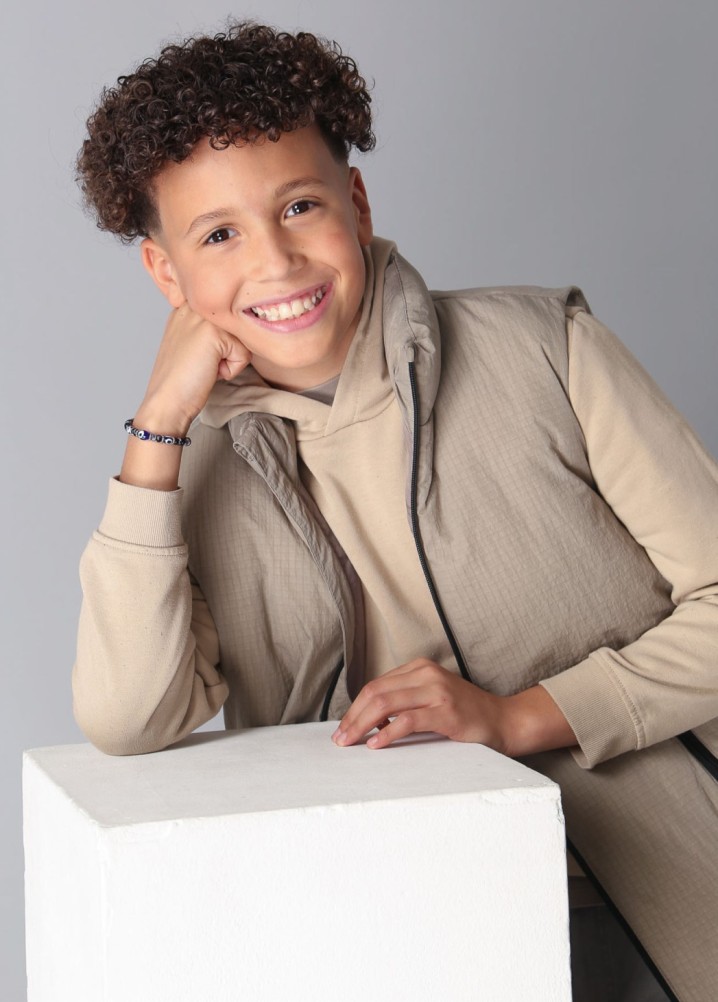 xari burton - junior