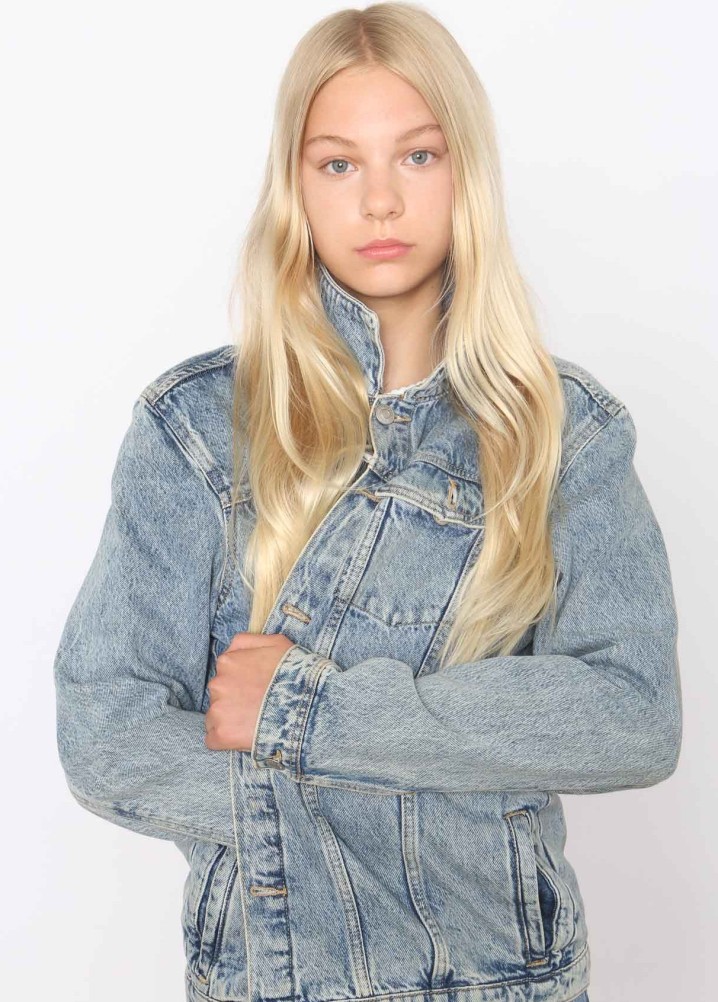 Mila Lobb - Casting Shots