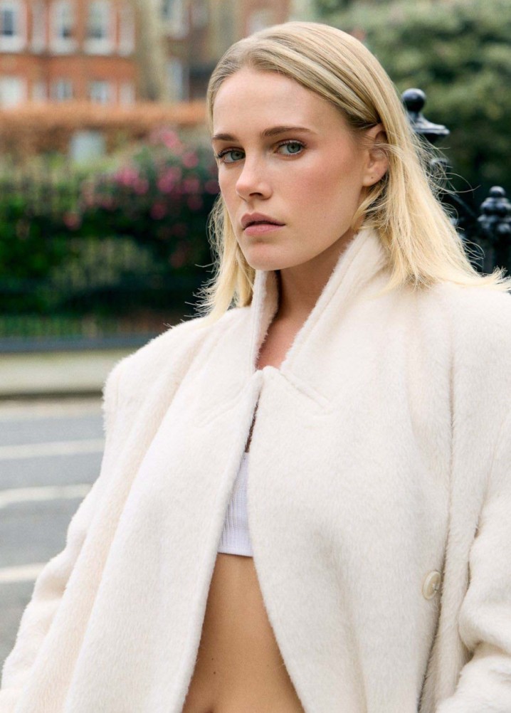 harriet marshall - model