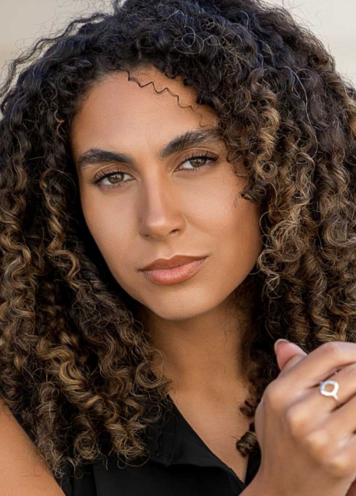 tori cross - profile