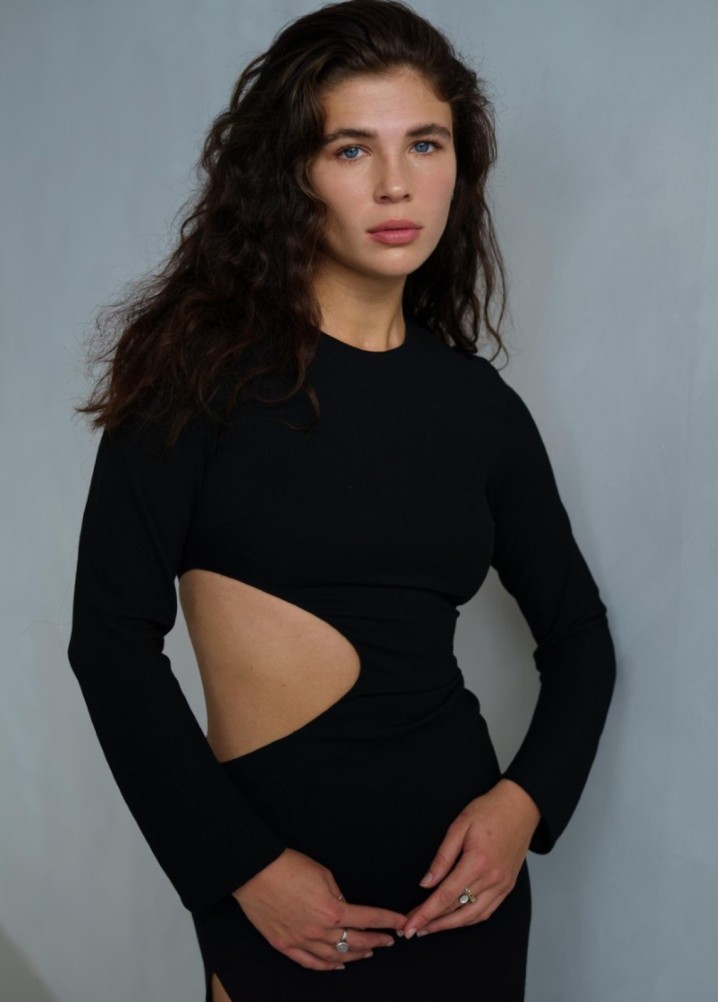 ella mapes - model