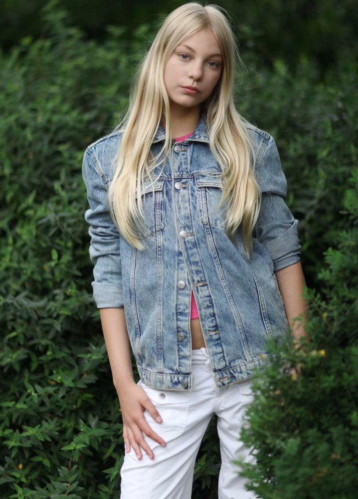 mila lobb - junior