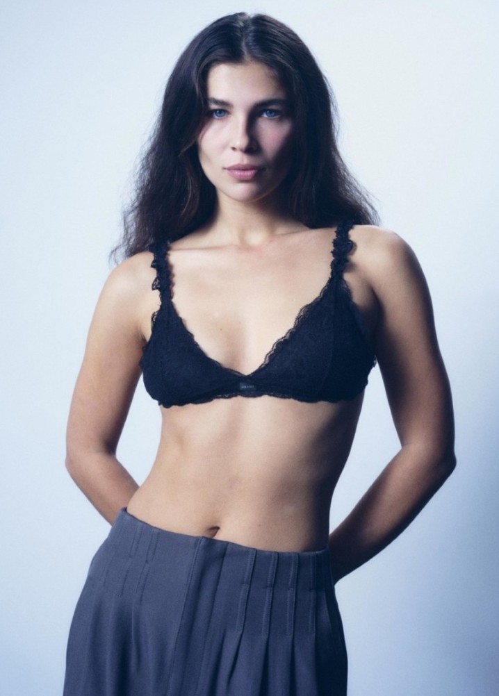 ella mapes - model