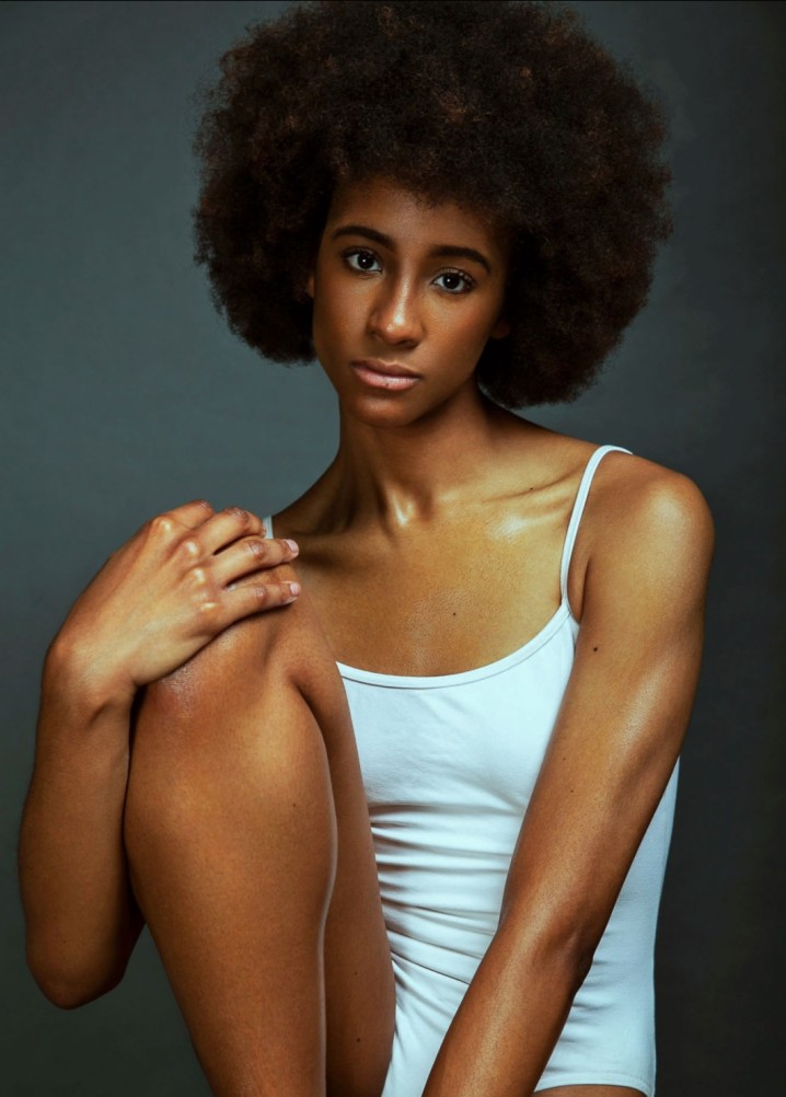 elishia edwards - model