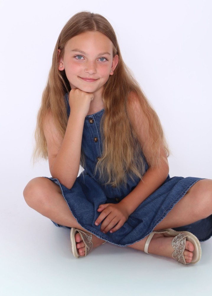 ariana barnes - junior