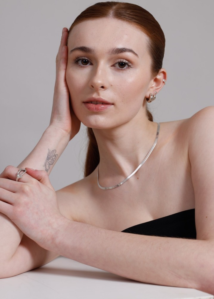 holly watson - beauty