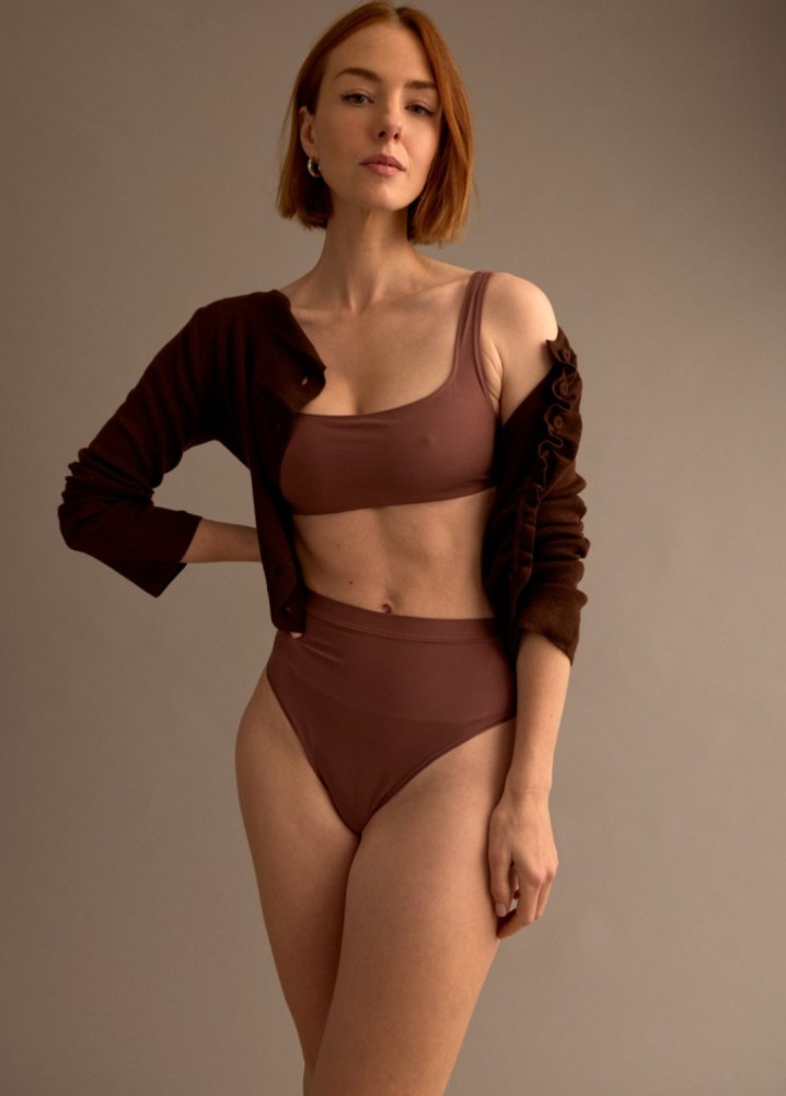 daisy pettinger - model