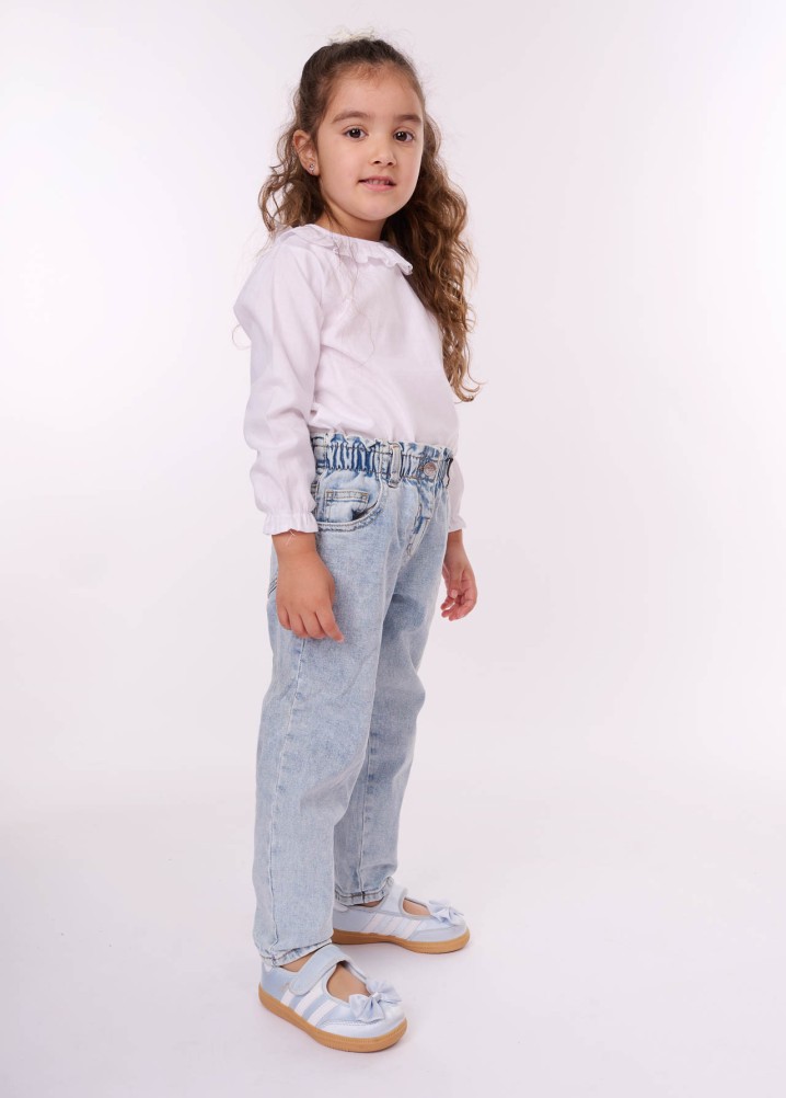 ayla - junior