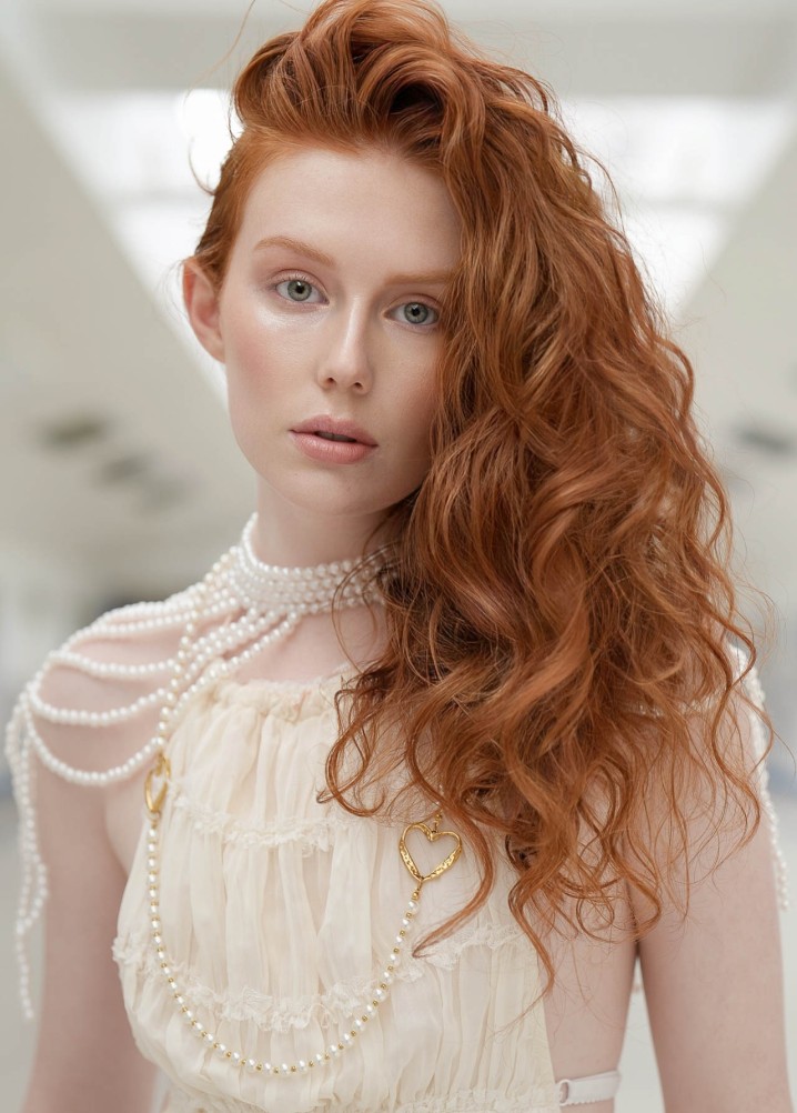 kitty valius - model