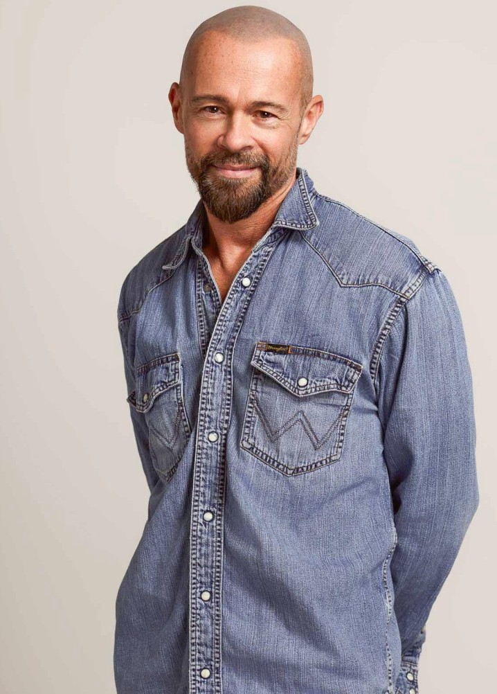 alex baynes - actor