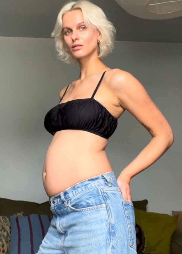 olive harvey - maternity