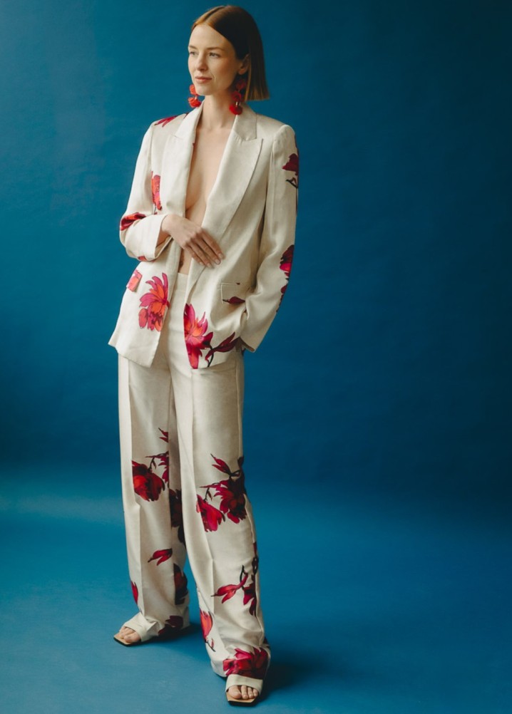 daisy pettinger - model