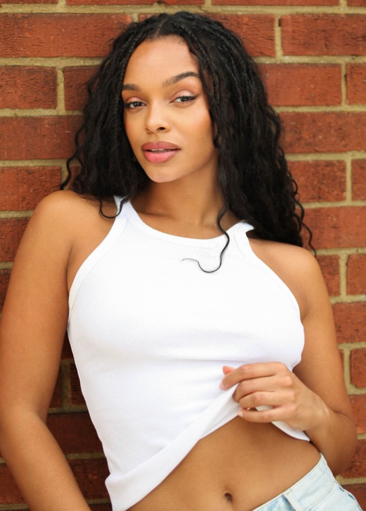 tia-loren bourne - model