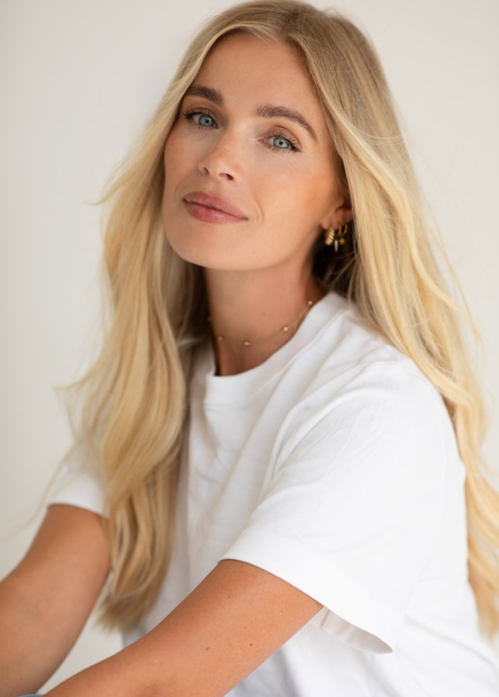 danielle wells - model