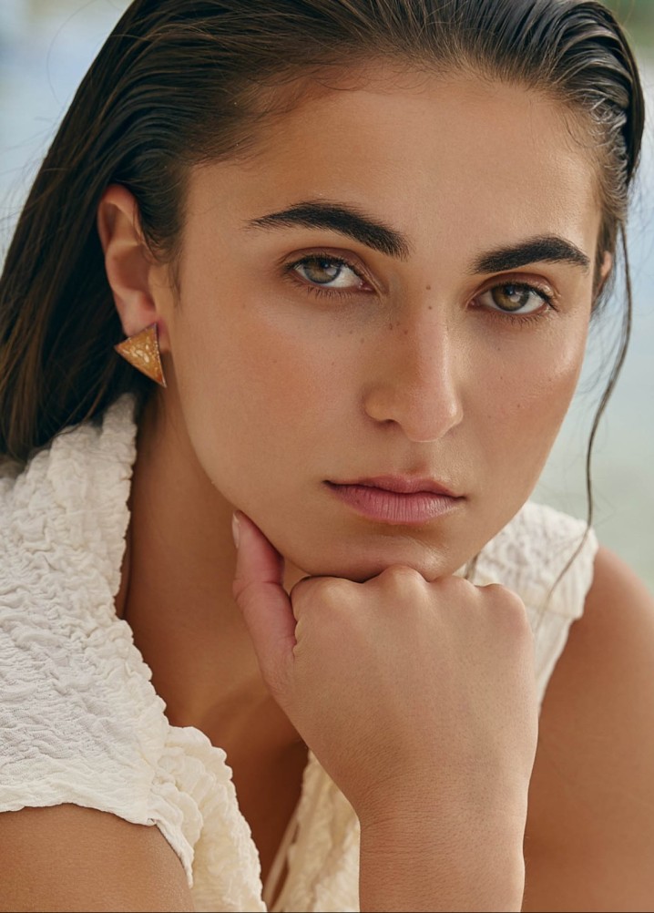 anya conlon - model