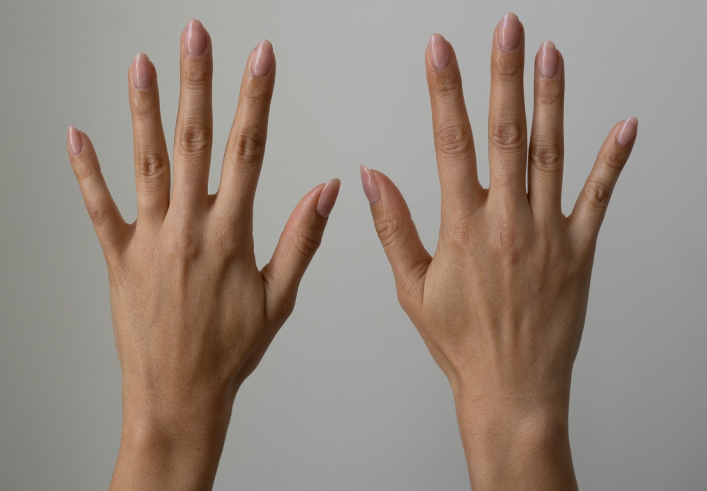 laura porta - hands