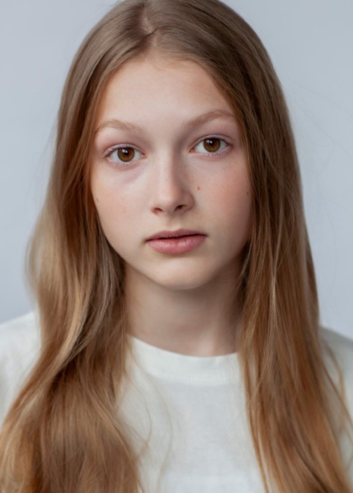 bella winfield - profile