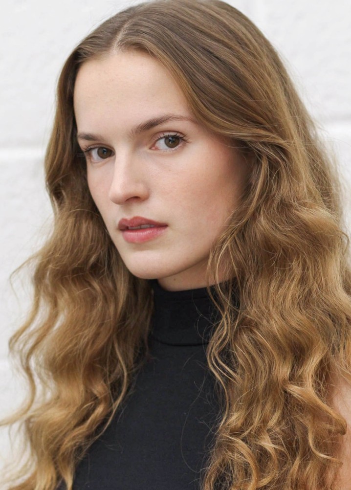 mireille christina - profile