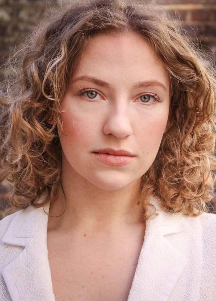 anastasia aush - profile