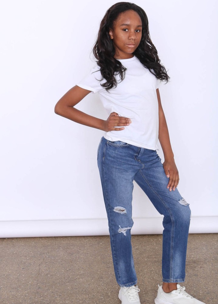 anaya-sky lueshing - junior