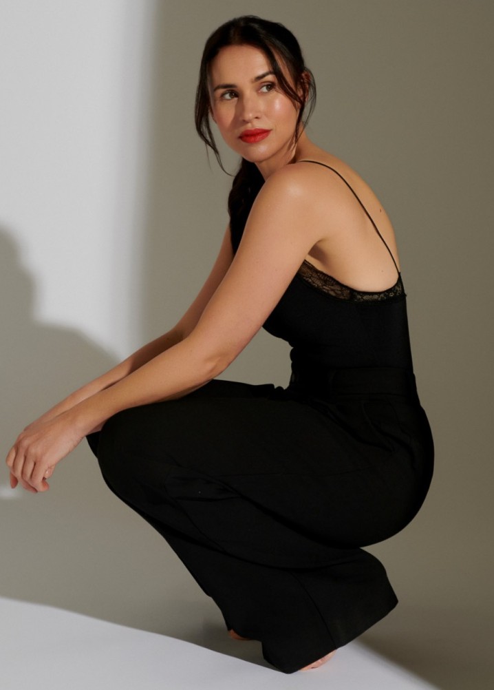 fiona merry mew - model