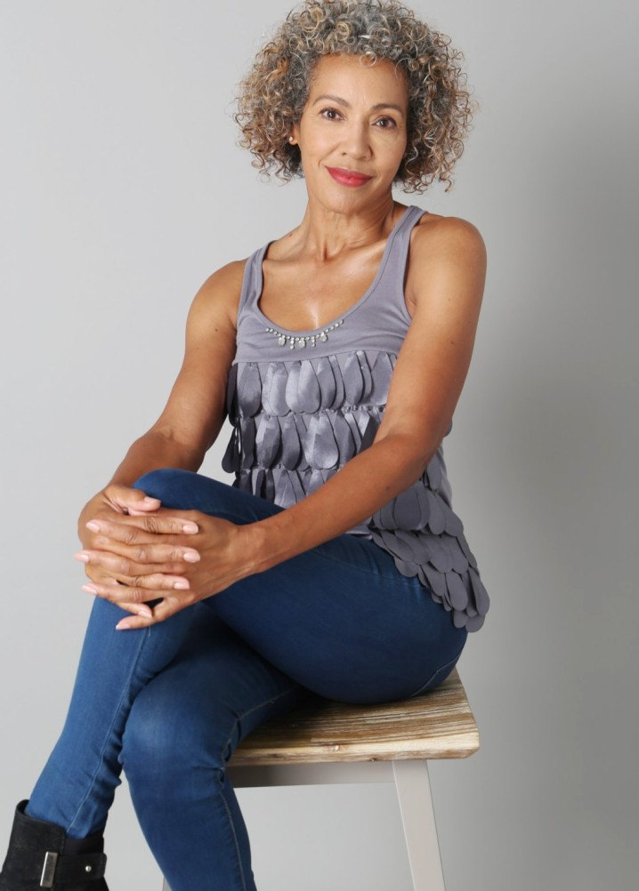 resi harris - profile