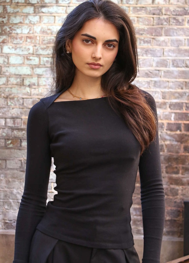 sasha vadher - model
