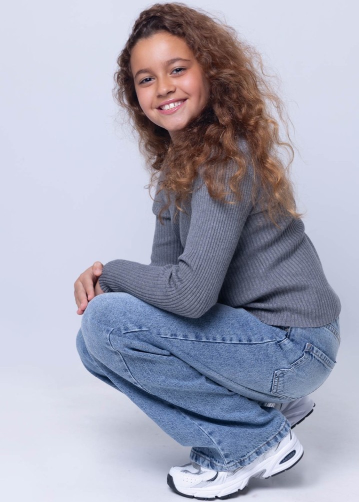 khloe davey - profile