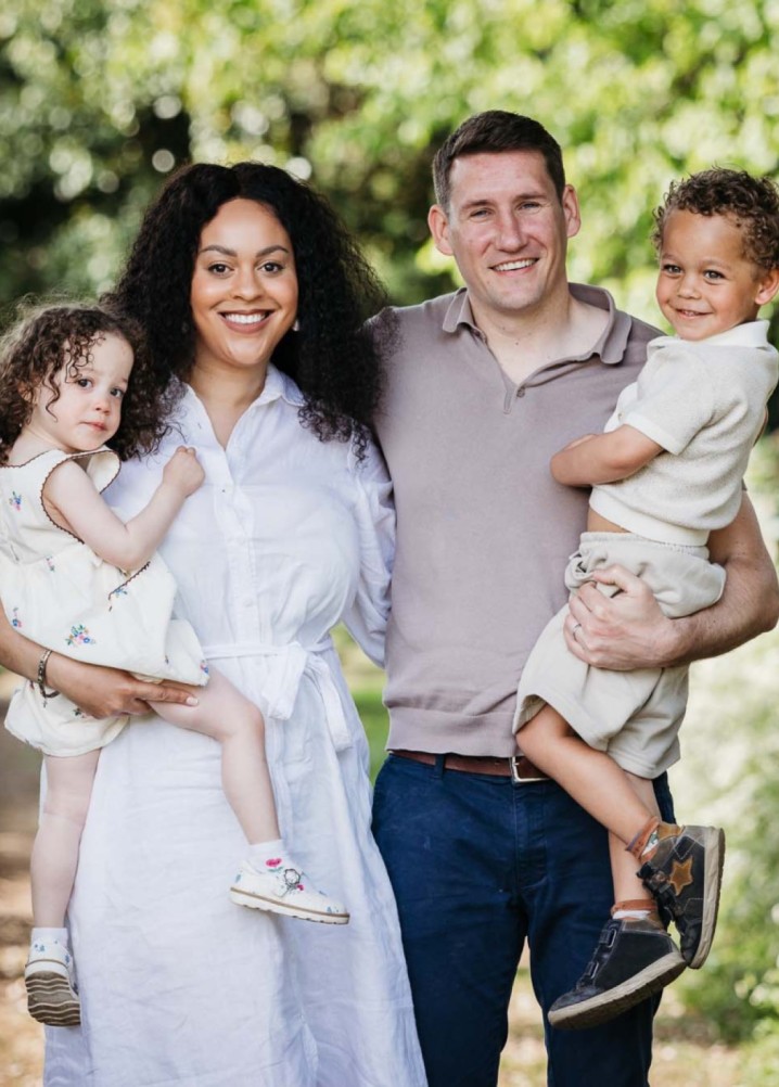 macdonald family - profile