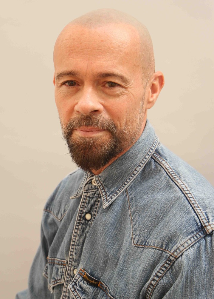 alex baynes - actor