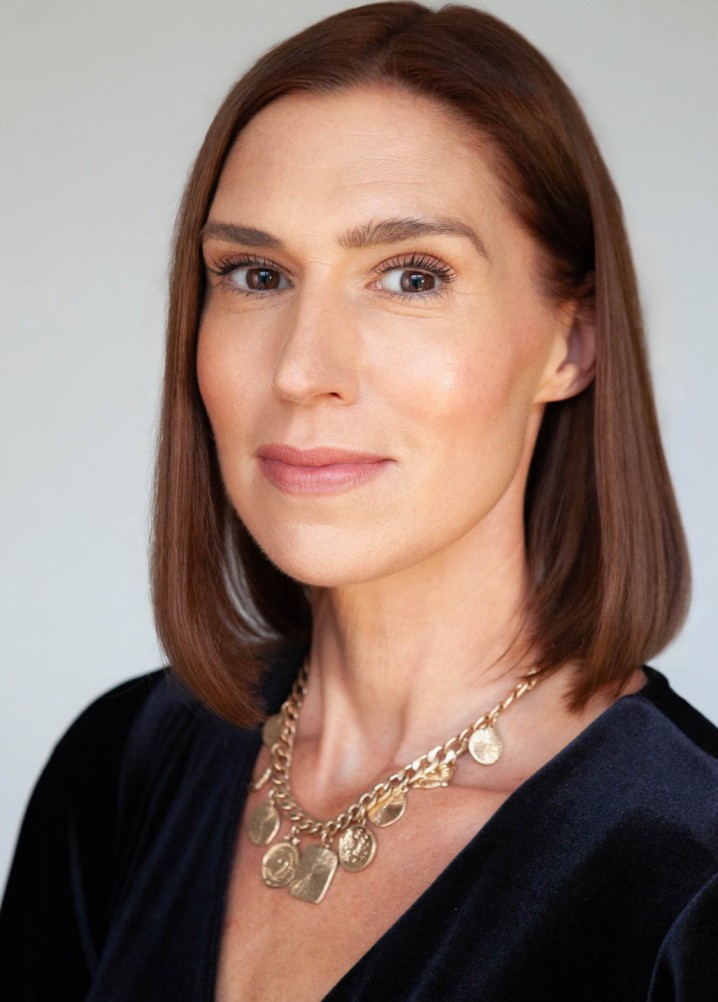 caroline childs - profile