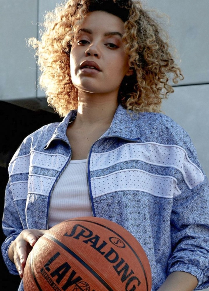 lara olutunmogun - real