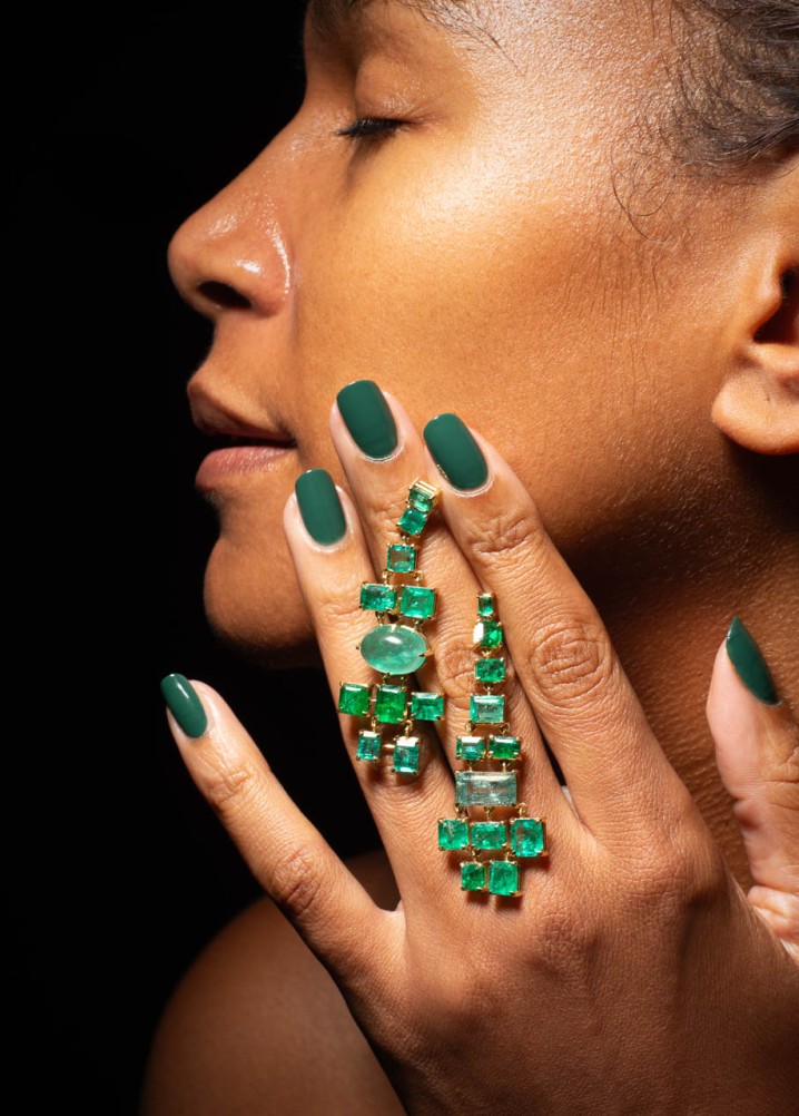 vicky boateng - hands