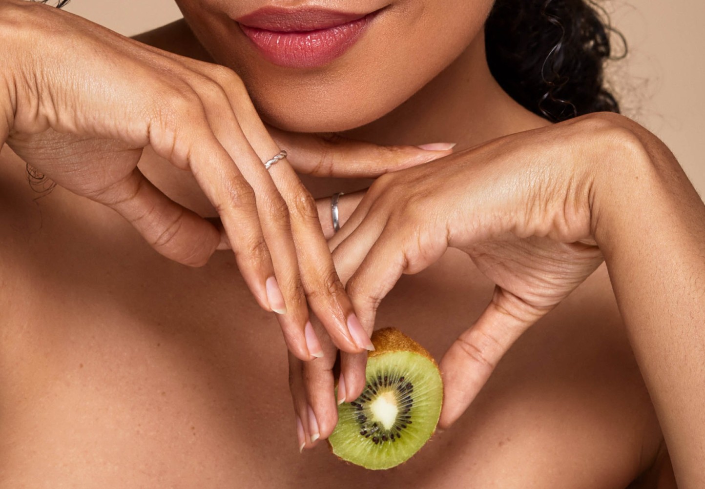 sarah-maëva cialec - hands