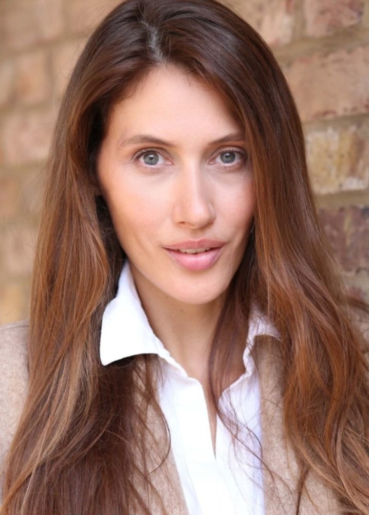 caroline green - profile