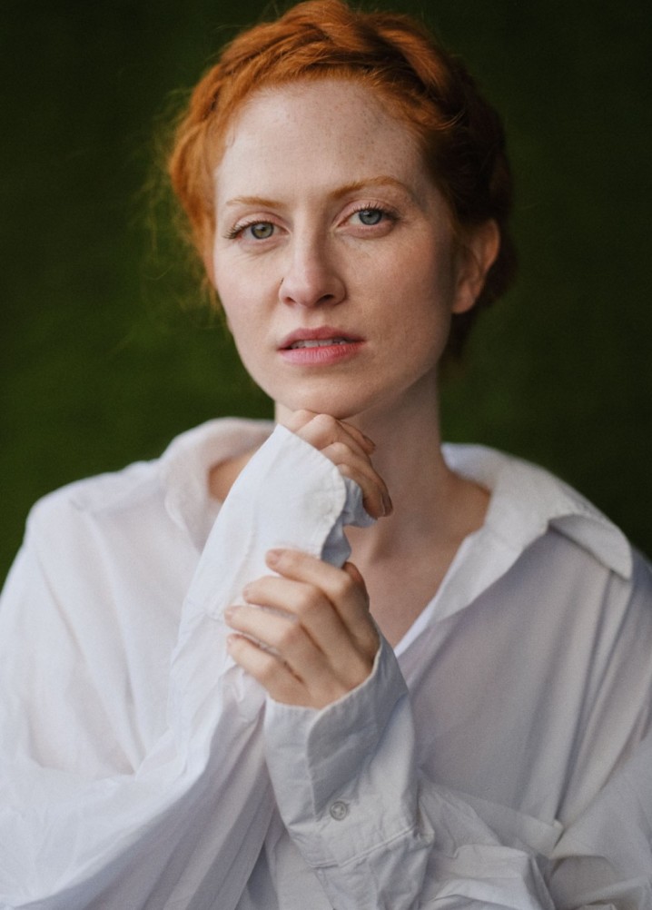 rhiannon lewis - actor