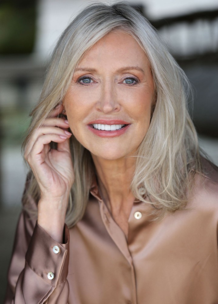 zoe nicholas - classics 40+