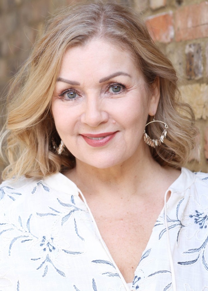 lizzie pain - actor