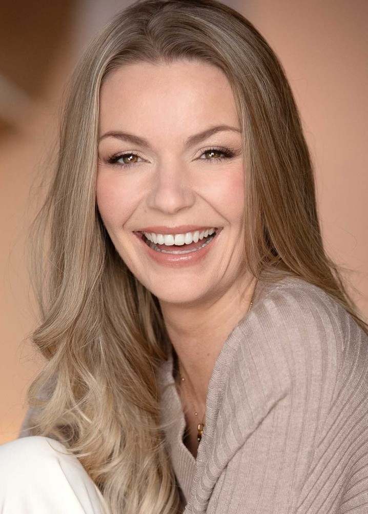lauren dickenson - actor