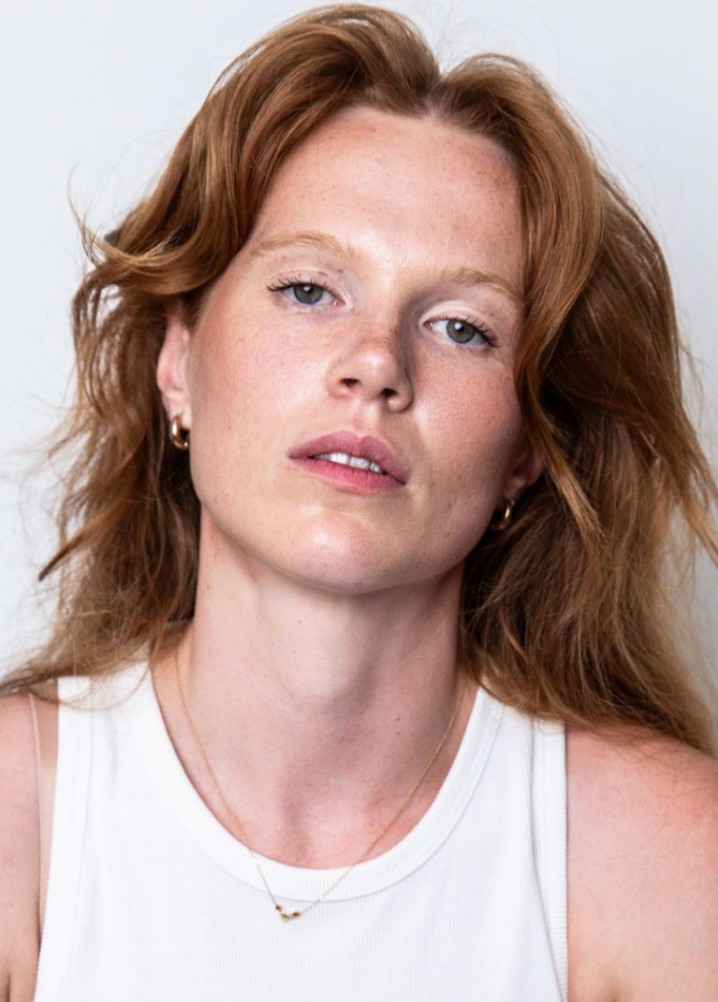 isabella woods - profile