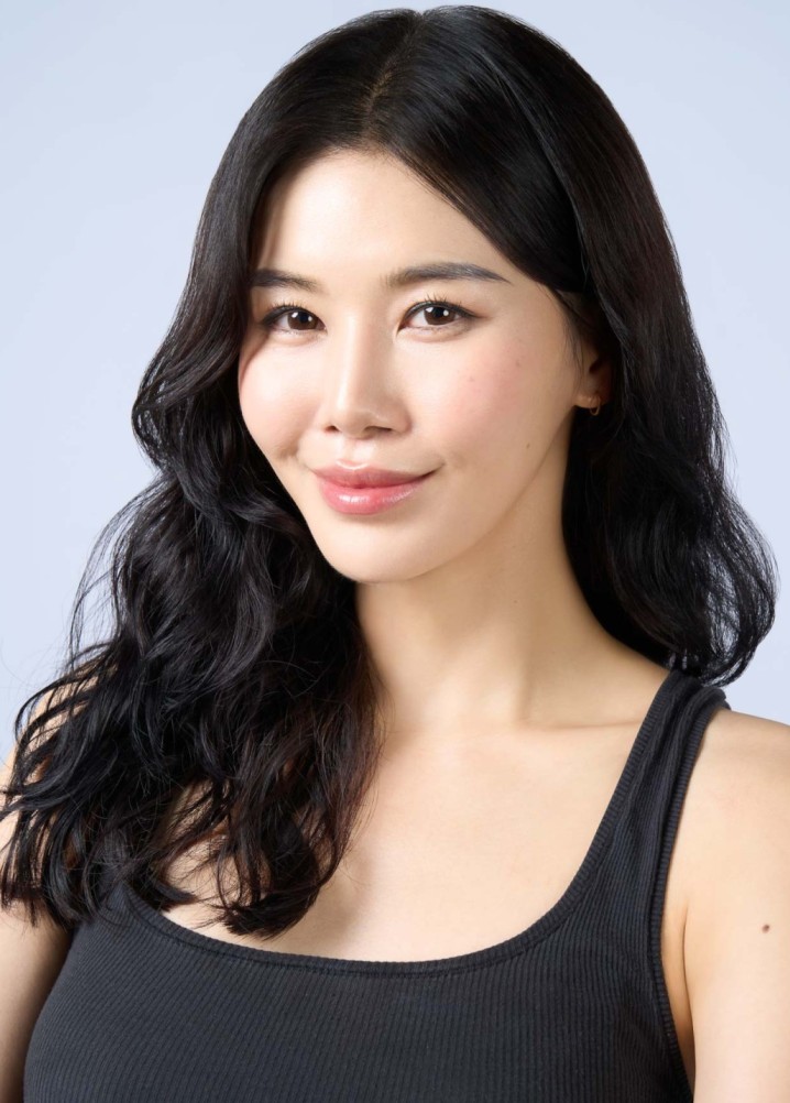 nicole lim - petite